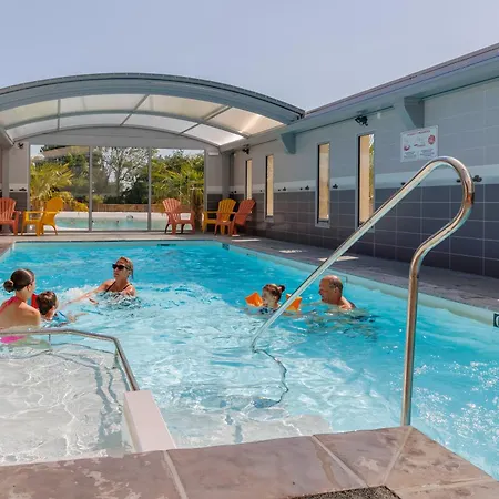 Kemp Camping Le Joli Bois-de-Cené